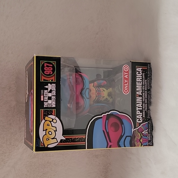 Funko Pop The Falcon and The Winter Soldier Captin America #987